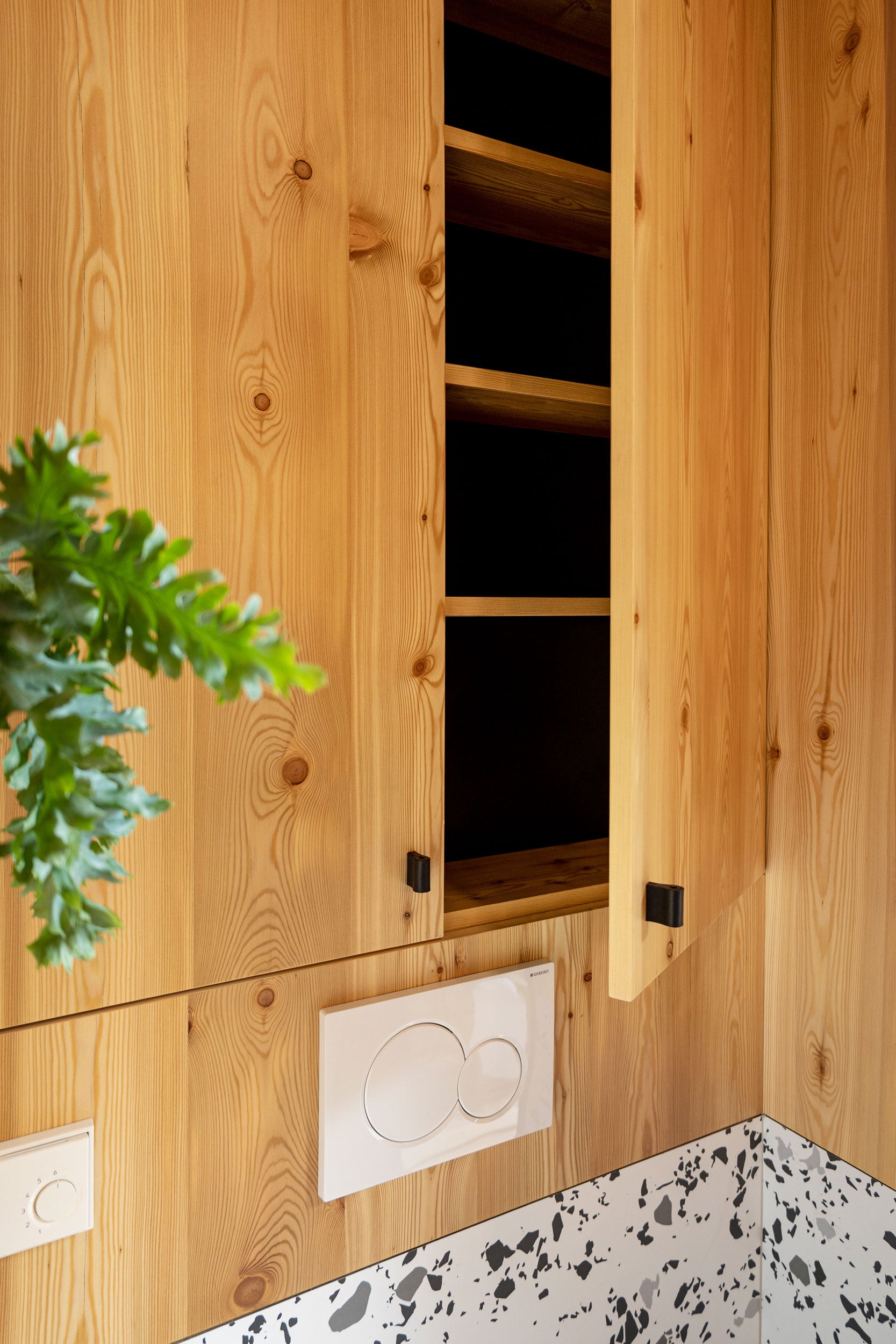 tinyblue badehaus, badcontainer, sanitärcontainer, wc container, bad modul camping